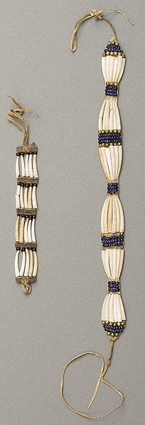 File:NEPE2194 Necklace.jpg