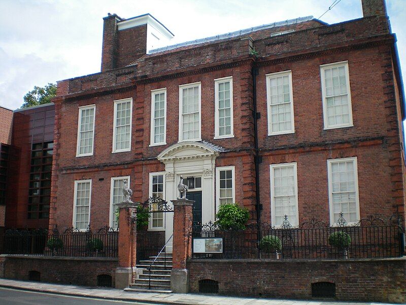 File:Pallant House Gallery.JPG