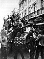 Image 7Portuguese rejoice during the 1975 Carnation Revolution. (from History of Portugal)