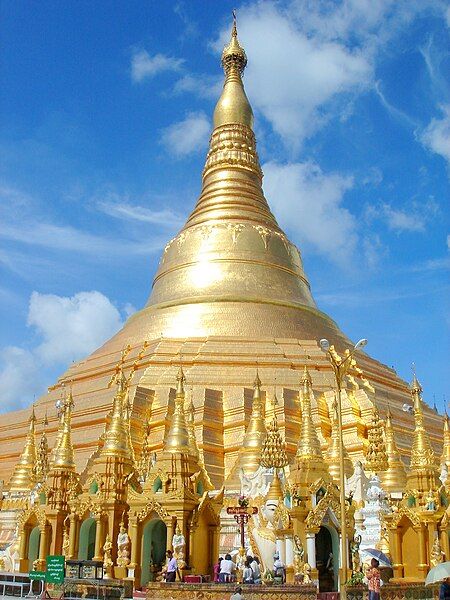 File:Shwedagon 1.JPG