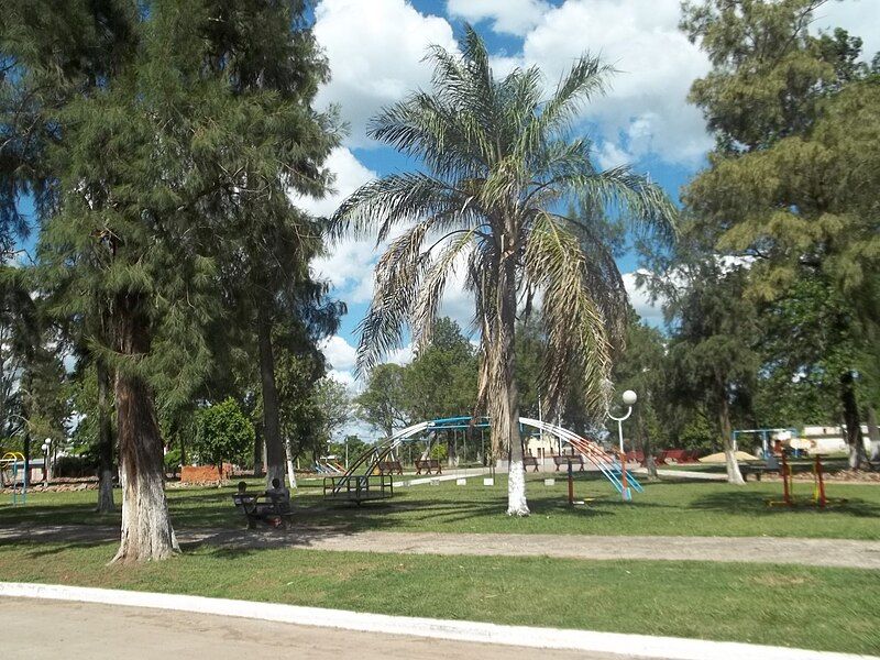 File:Square in Lapachito.JPG