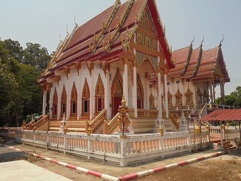 File:WAT CHOM THONG.jpg