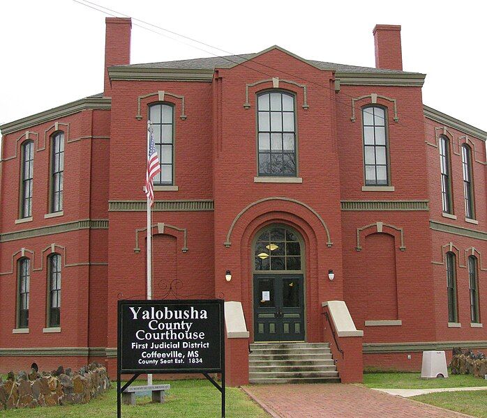 File:Yalobusha County Courthouse.jpg