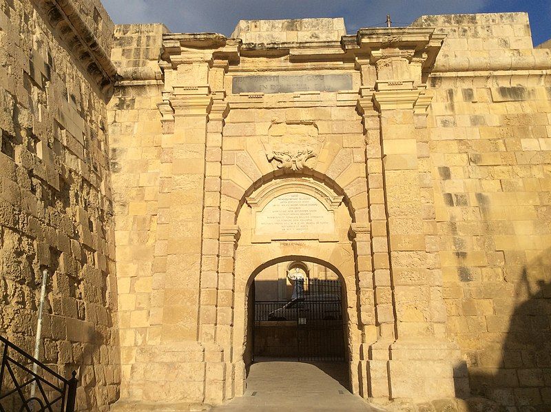 File:Birgu.arch 4.jpeg