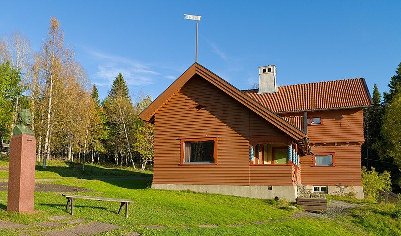 File:Frösön, Sommarhagen.jpg