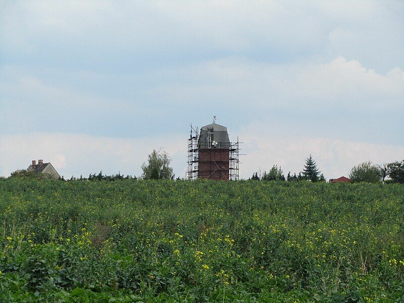 File:Größt, Windmühle.jpg