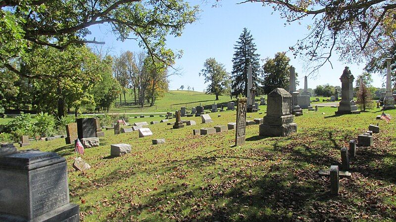 File:HillsboroCemetery7.JPG