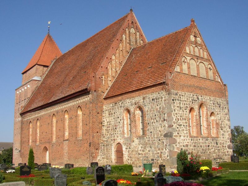 File:Joerdenstorf church.jpg