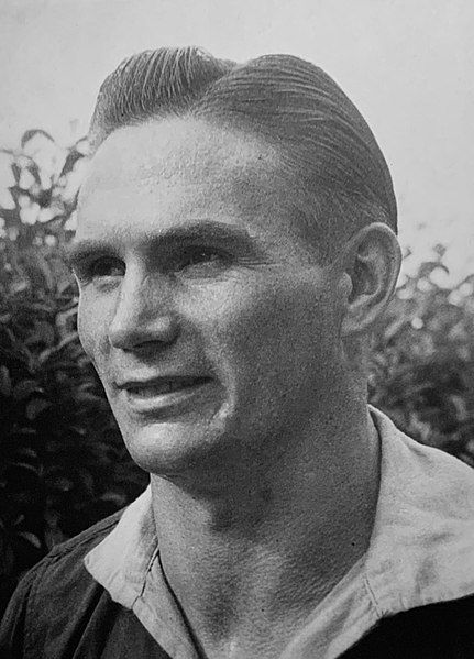 File:John Finlay Footballer.jpg