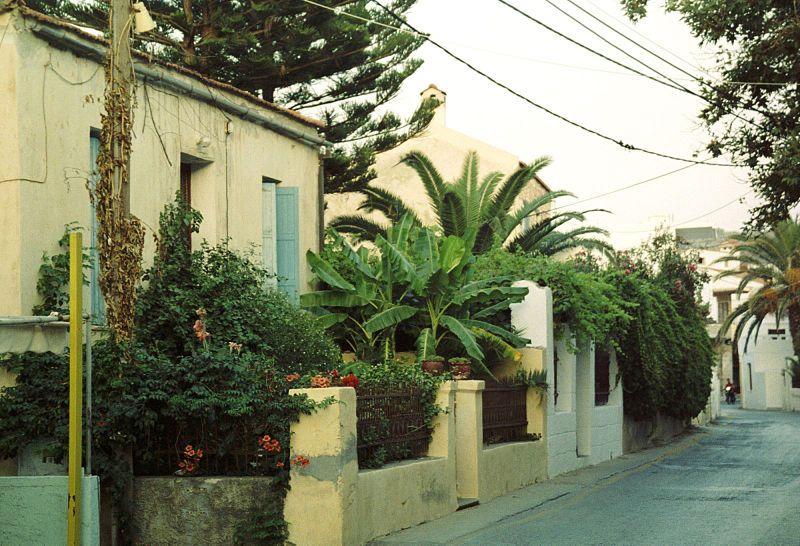 File:Kalives houses.jpg