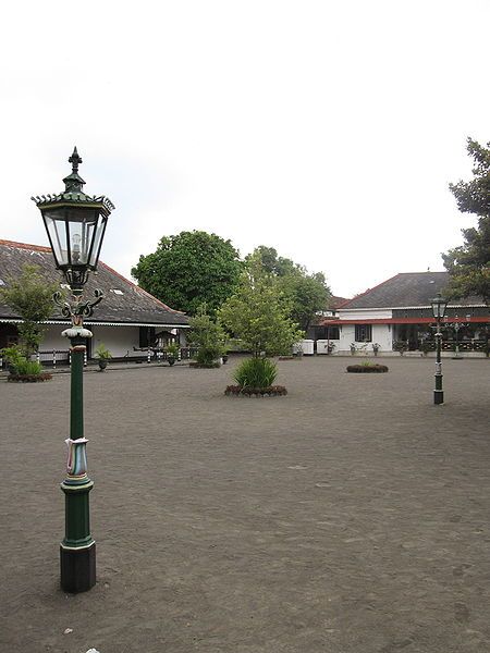 File:Kraton Yogyakarta 24.JPG