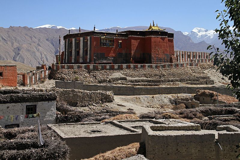 File:Mustang-Tsarang-32-Gompa-gje.jpg