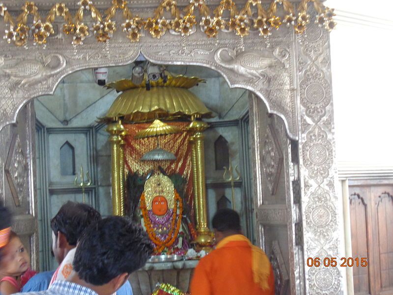 File:Shrine bimbleswari.JPG