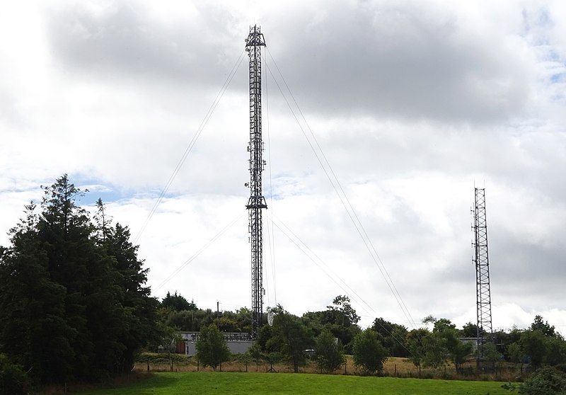 File:Spur Hill mast.jpg