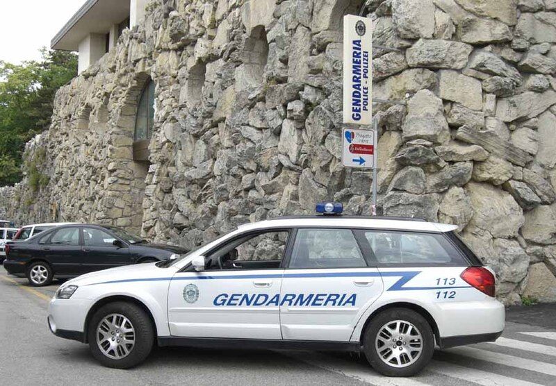 File:Subaru Gendarmeria.jpg