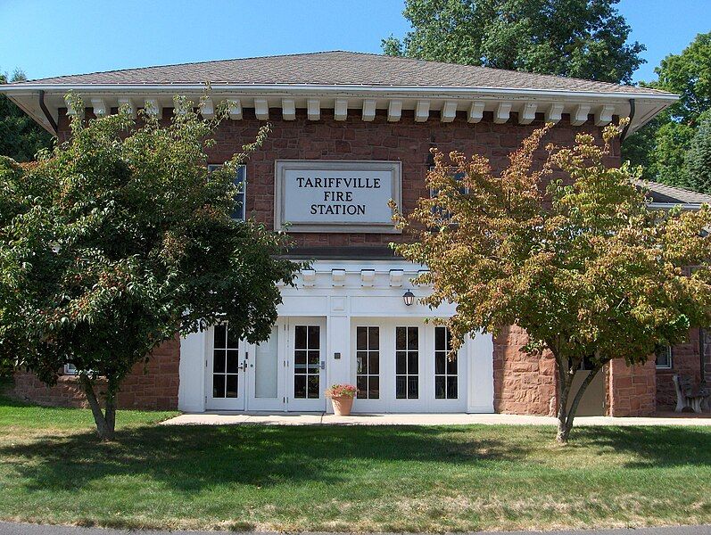 File:Tariffville Fire Station.JPG