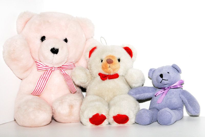 File:Teddies decending height.jpg