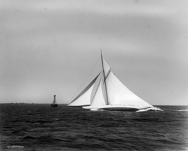 File:YachtReliance.jpg