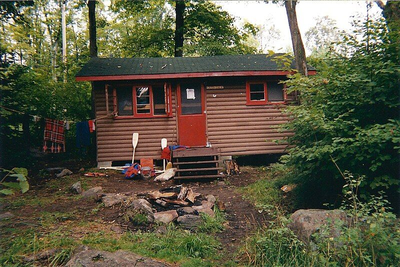 File:Ymca wanakita cabin.jpg