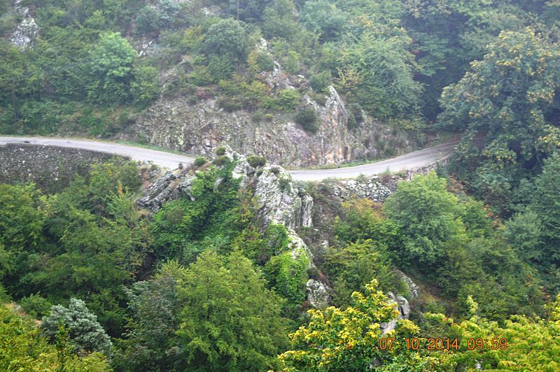 File:Asperjoc Road.JPG