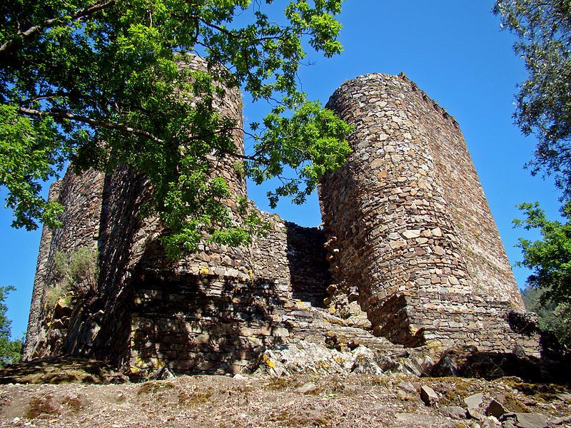 File:Castelo da lousã.jpg