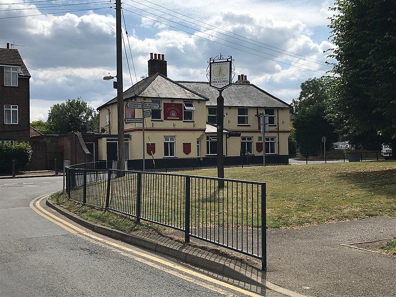 File:Chequers pub, Crockenhill.jpg