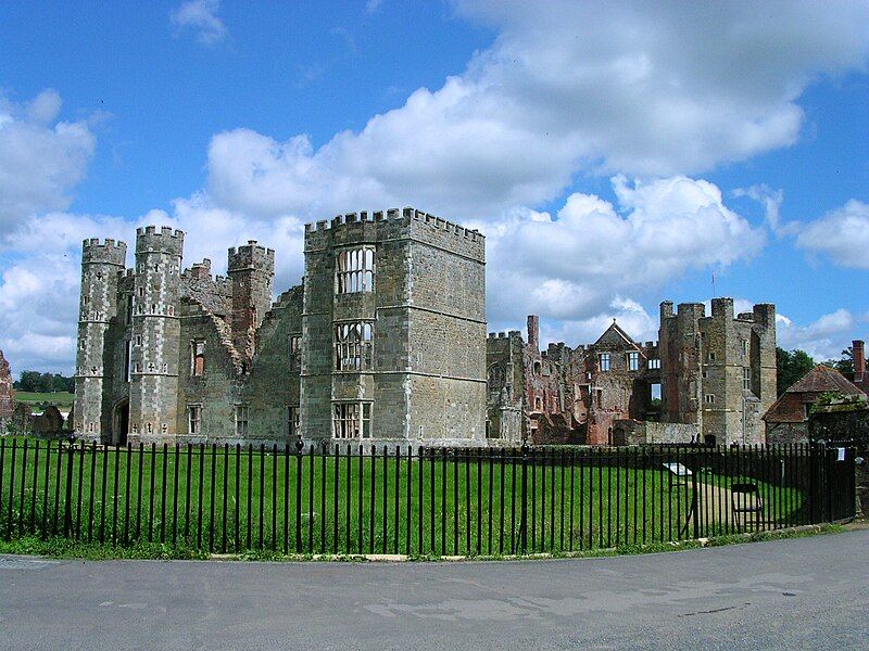 File:Cowdray House ruins.jpg