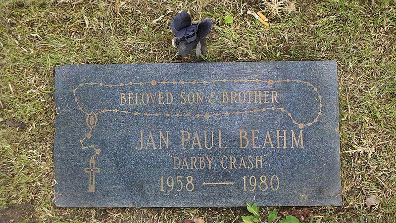 File:Darby Crash's grave.jpg