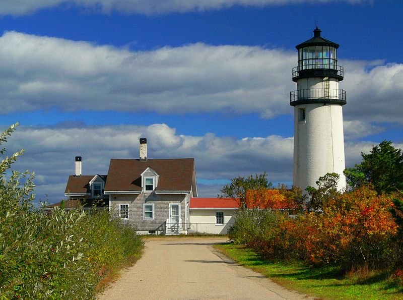 File:Highland Lighthouse.jpg