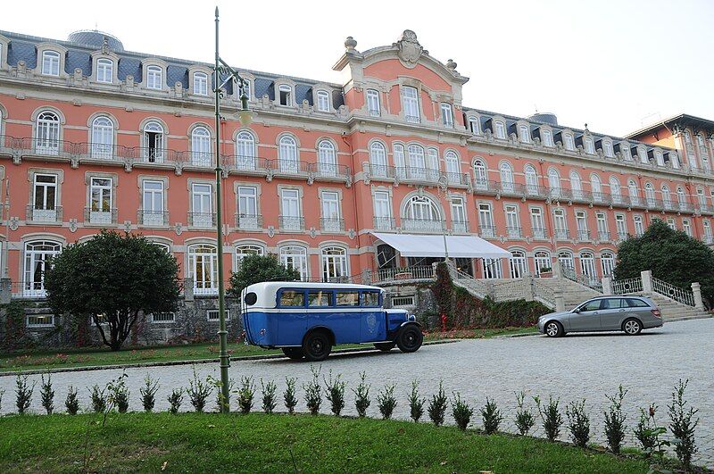 File:Hotel Vidago.jpg