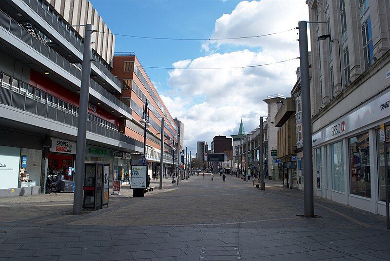 File:Humberstone Gate Leicester.jpg