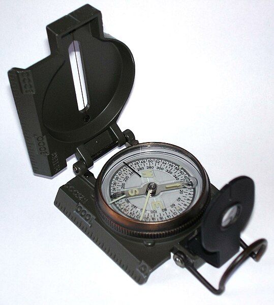 File:Liquid filled compass.jpg