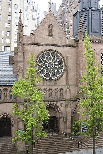 File:Madison Avenue entrance.jpg