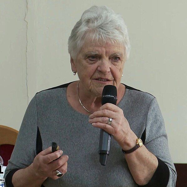 File:Magdalena Fikus.JPG