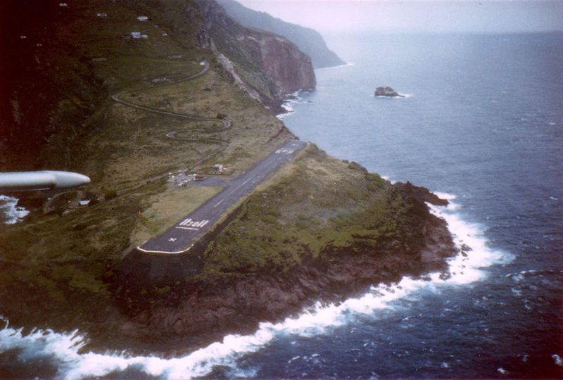 File:Saba airport.jpg