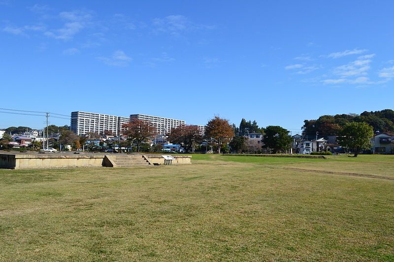 File:Sagami-kokubunji-ato zenkei.JPG