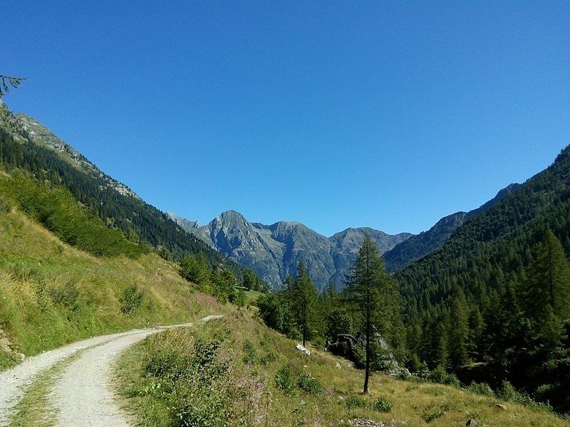 File:Val Vogna.jpg