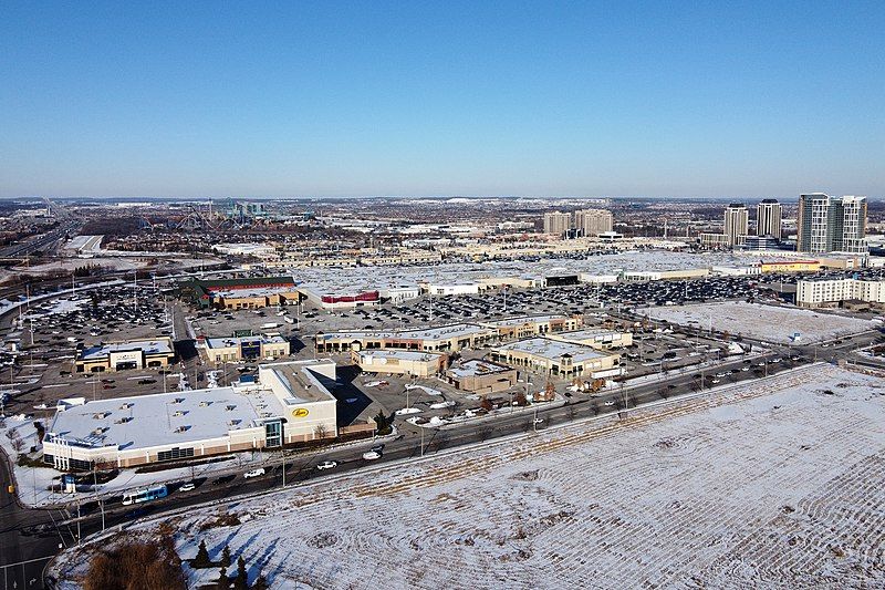 File:Vaughan Mills 2022.jpg