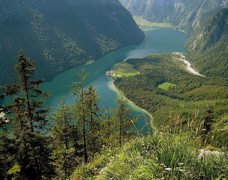 File:View from Archenkanzel.jpg