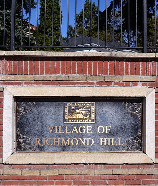 File:VillageOfRichmondHill.JPG