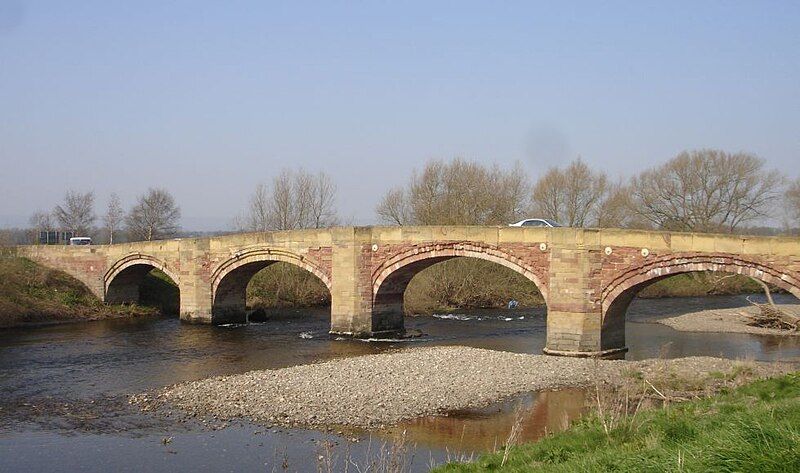 File:Bangor-on-Dee bridge.jpg