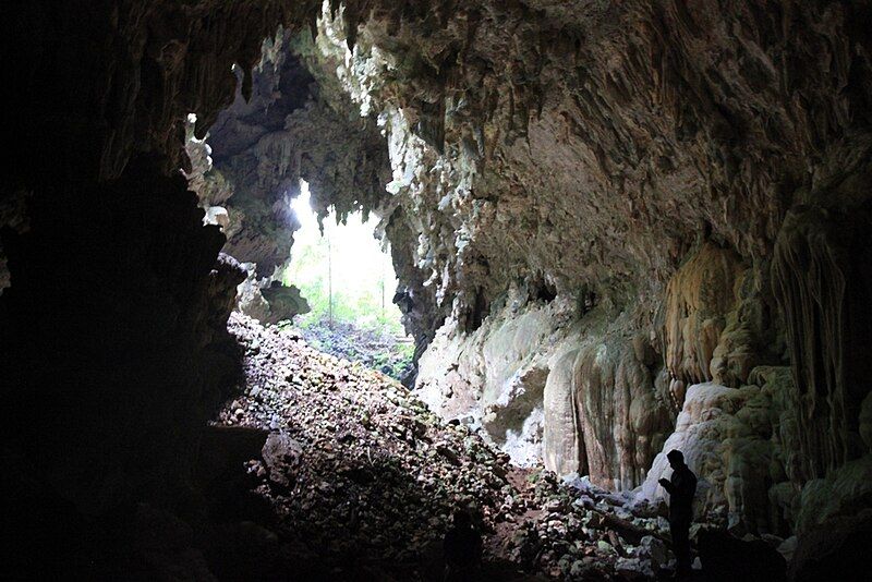 File:CuevasCandelaria4.JPG