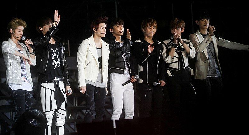 File:Exo 2012.jpg