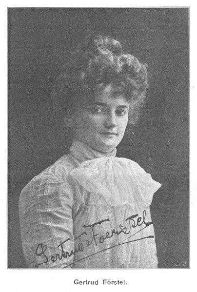 File:Gertrud Foerstel 1902.jpg