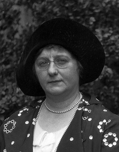 File:Grace Stoermer, 1930.jpg