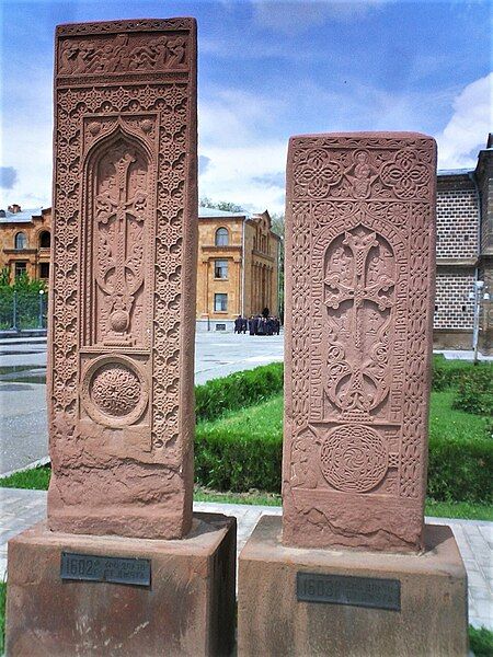 File:Jugha-khachkar-CIMG1581.JPG