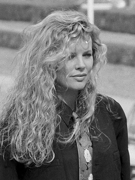 File:Kim Basinger24 crop.JPG