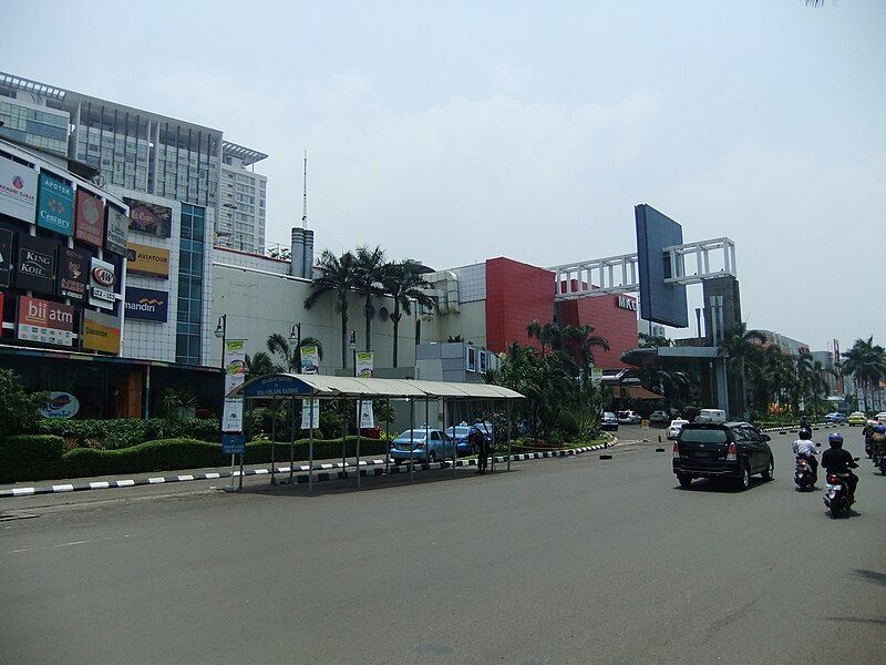 File:Mal Kelapa Gading.JPG