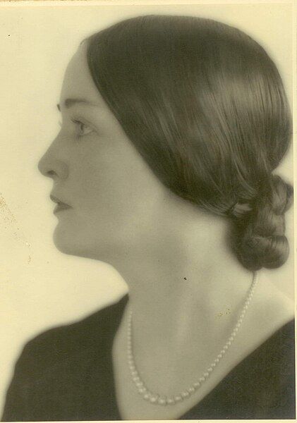 File:Margaret Coen 1938.jpg