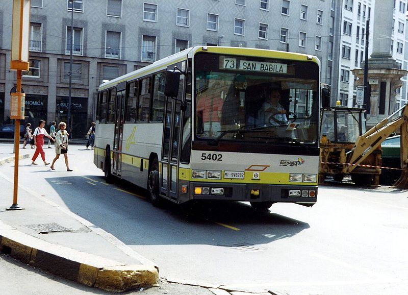 File:Milano bus Linate1992.jpg